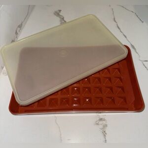 Tupperware Vintage Hot Dog Bacon Keeper Meat Marinade Container Paprika Red